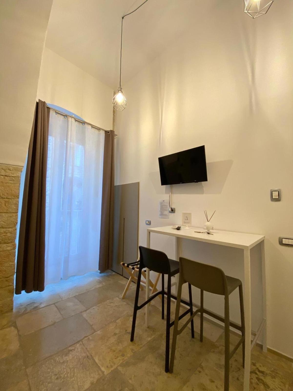 Altrelli Rooms Corato Bagian luar foto