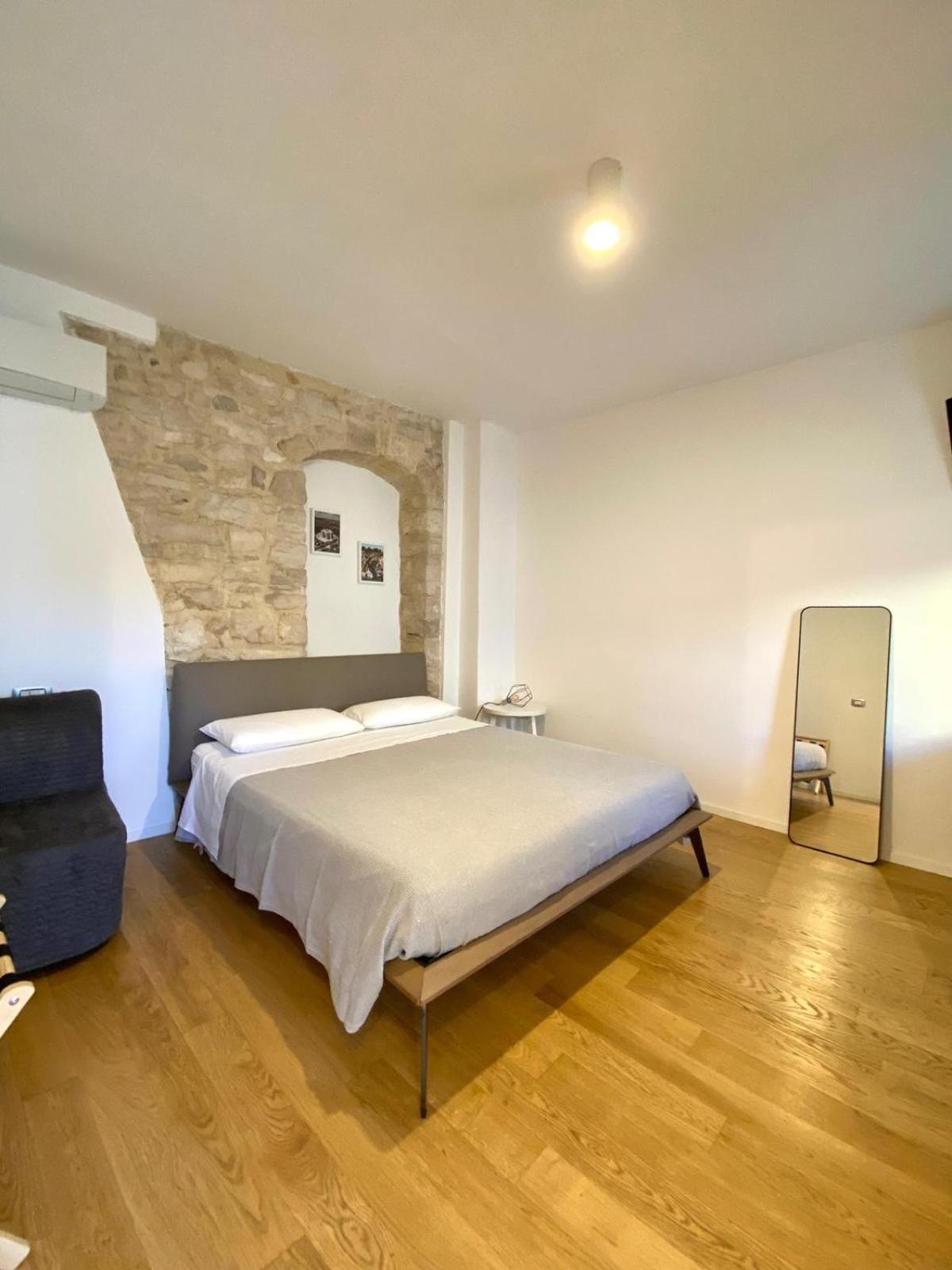 Altrelli Rooms Corato Bagian luar foto
